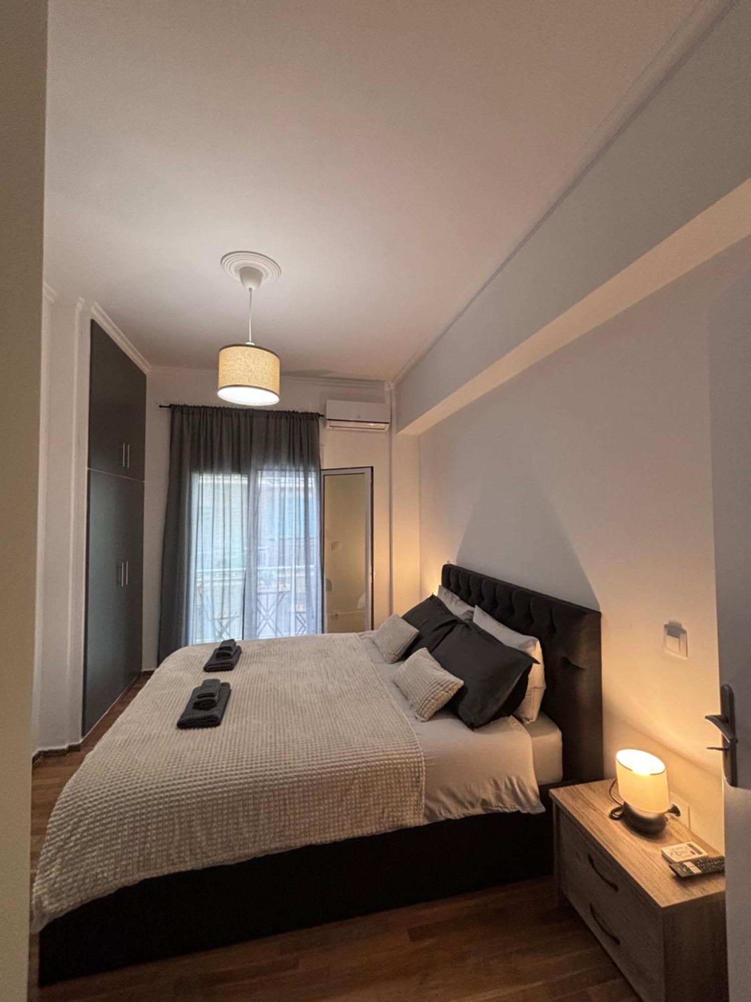 Cozy Apartment In The Heart Of أثينا المظهر الخارجي الصورة